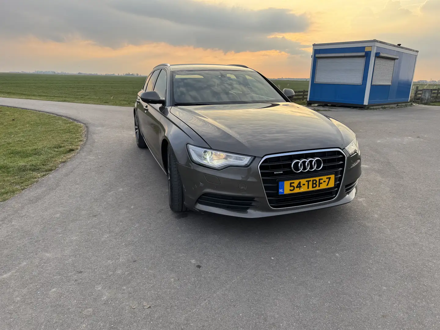 Audi A6 3.0 TDI q. PL. Plus Grijs - 2
