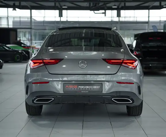 Mercedes-Benz Cla view 10