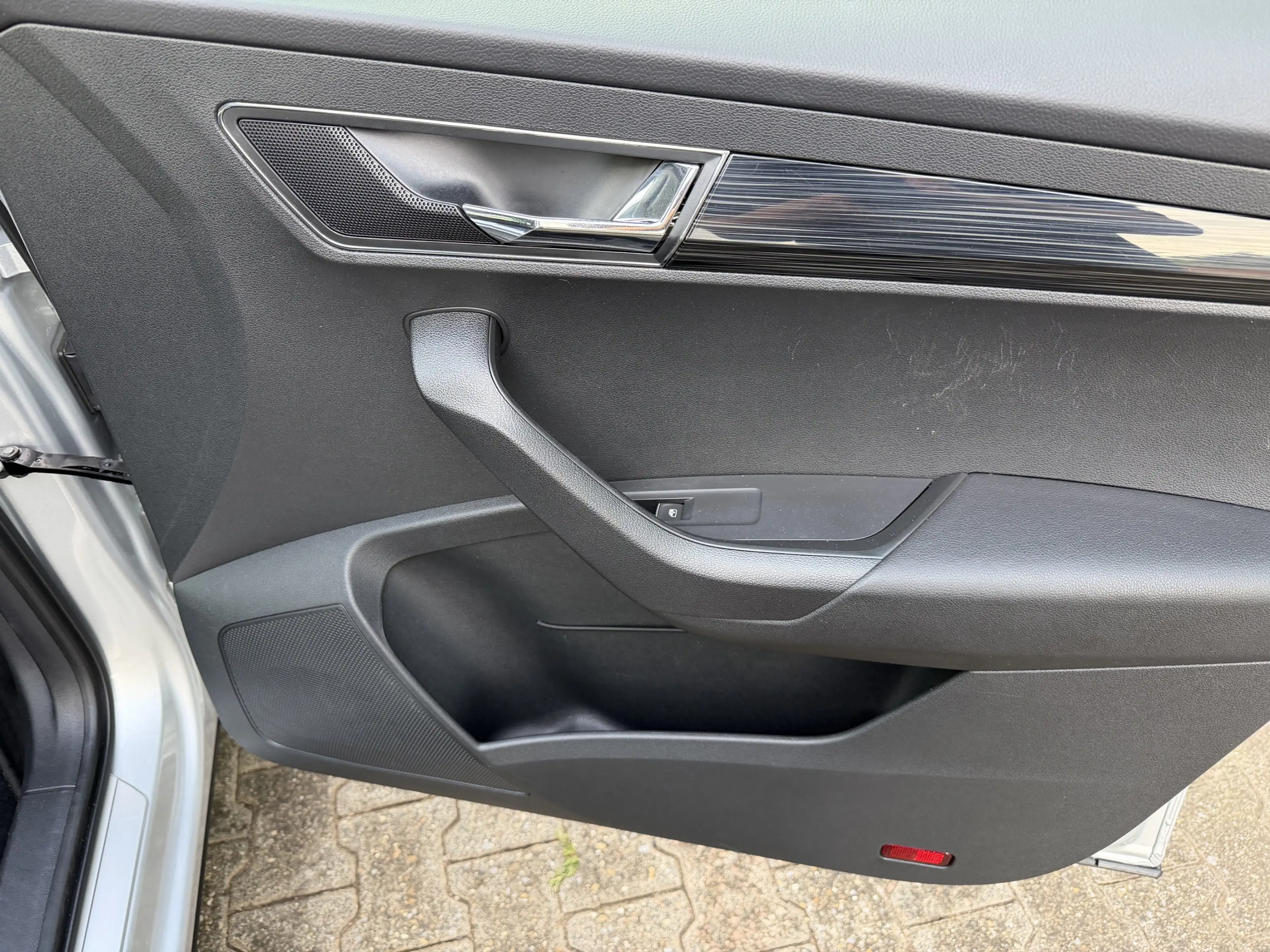 Skoda Karoq Style+DSG+SITZHEIZUNG+NAVI+PDC+CARPLAY+1.H — photo 29