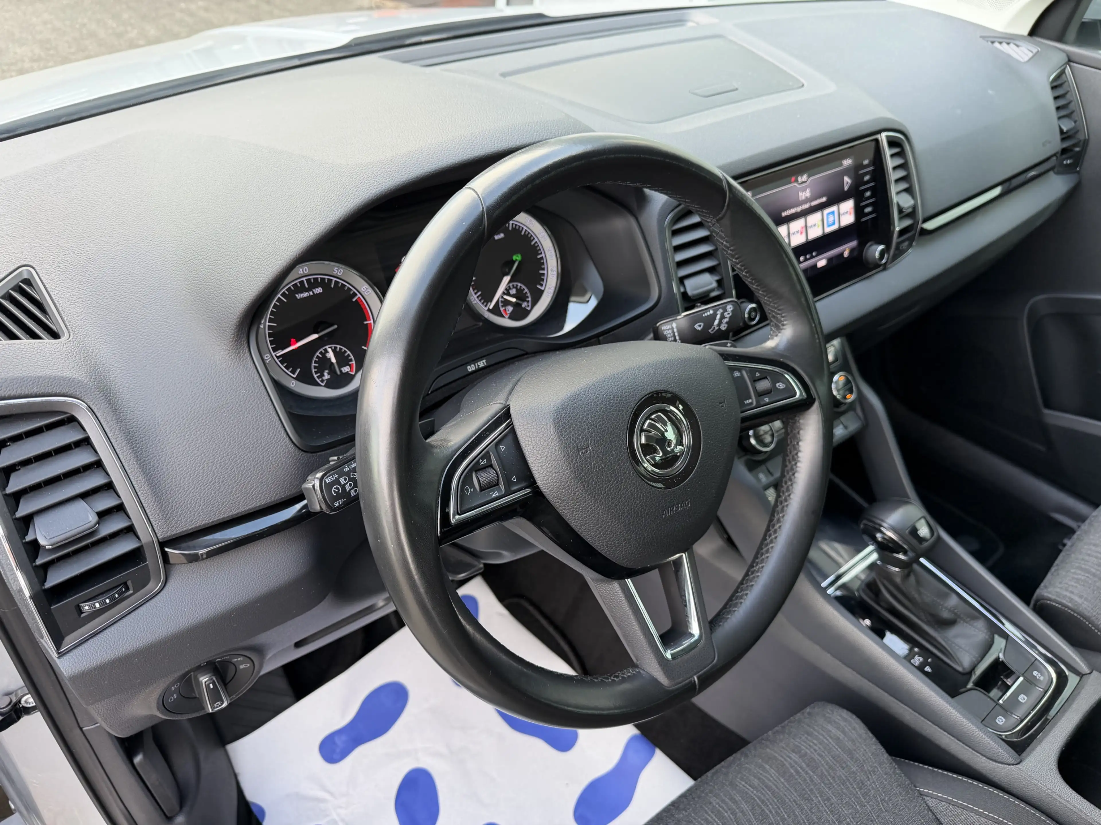 Skoda Karoq Style+DSG+SITZHEIZUNG+NAVI+PDC+CARPLAY+1.H — photo 8