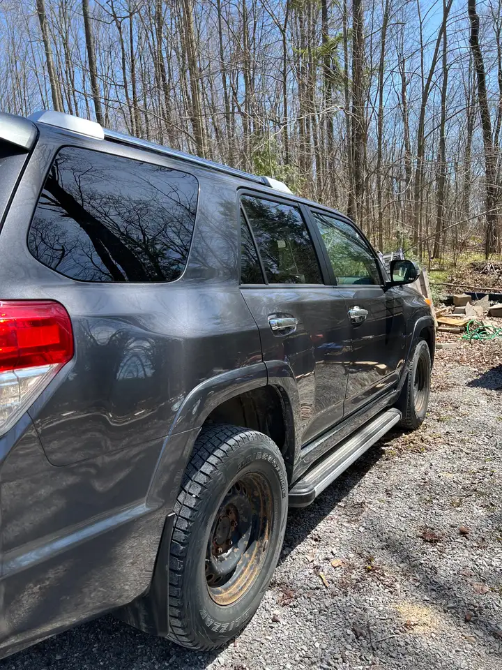 Toyota 4-Runner снимка Toyota 4-Runner