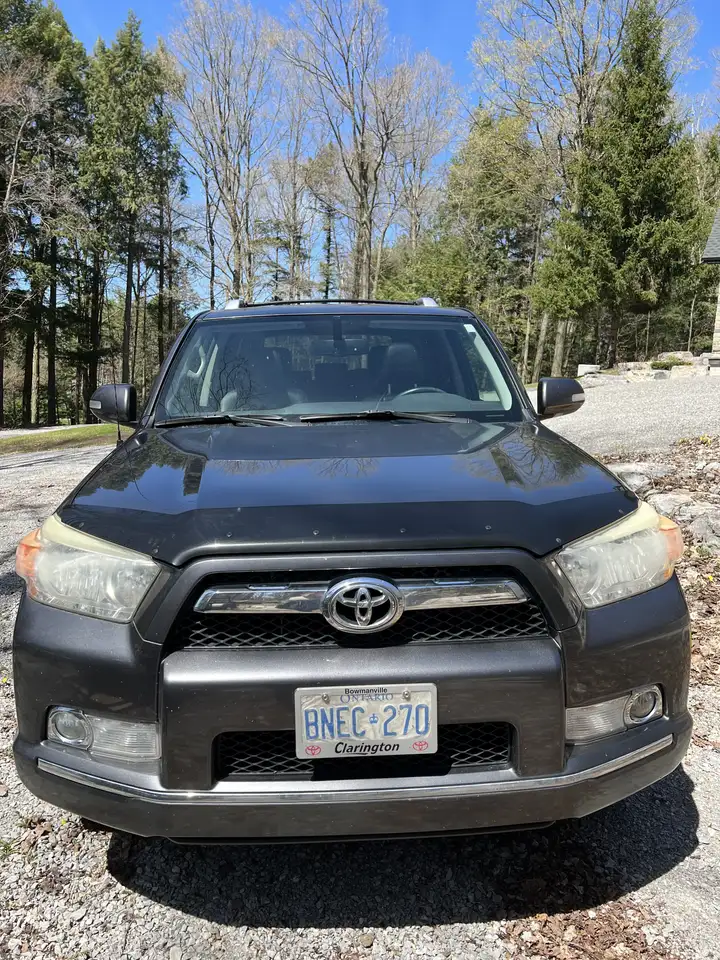Toyota 4-Runner снимка Toyota 4-Runner