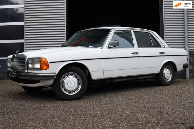 Mercedes-Benz 280 200-280 (W123) 1978|Belastingvrij|Automaat|Leer|Sc