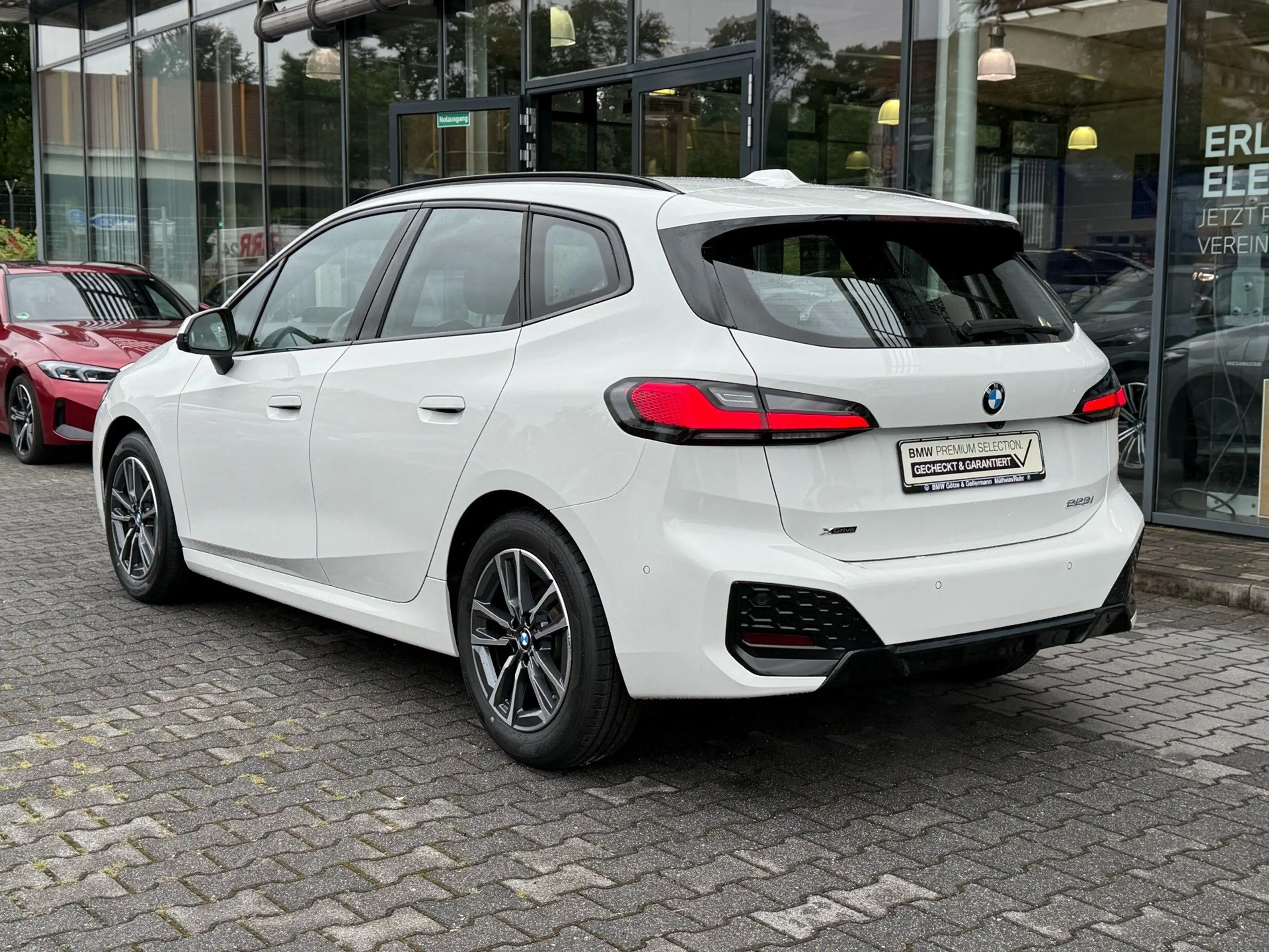 BMW 223 i xDrive Active Tourer //M Sport HUD AHK — photo 4