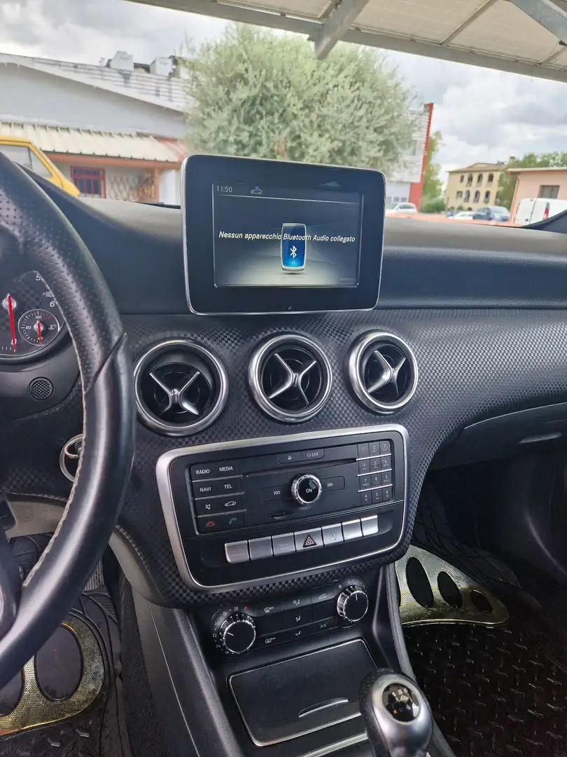 Mercedes-Benz 180 - 1