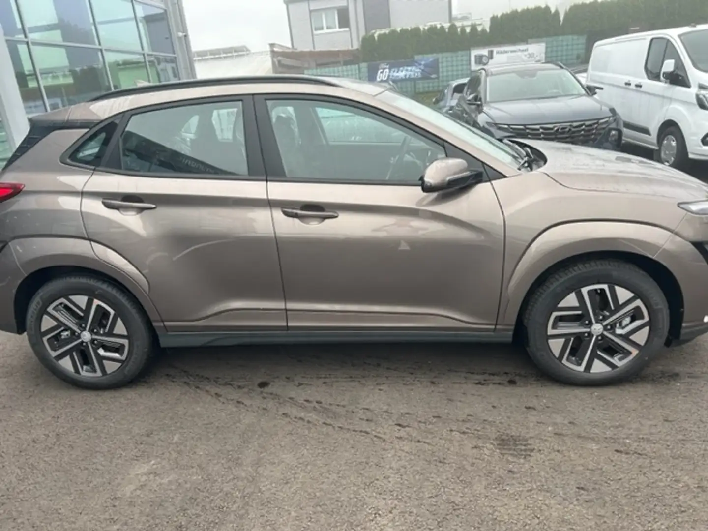 Hyundai KONA Elektro MY23 (100kW) SELECT-Paket Bronzová - 2