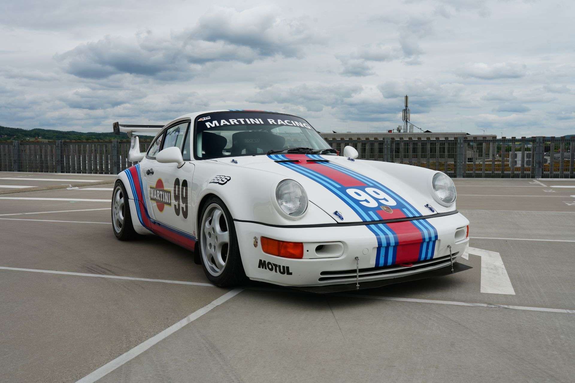 Second hand Porsche 911 