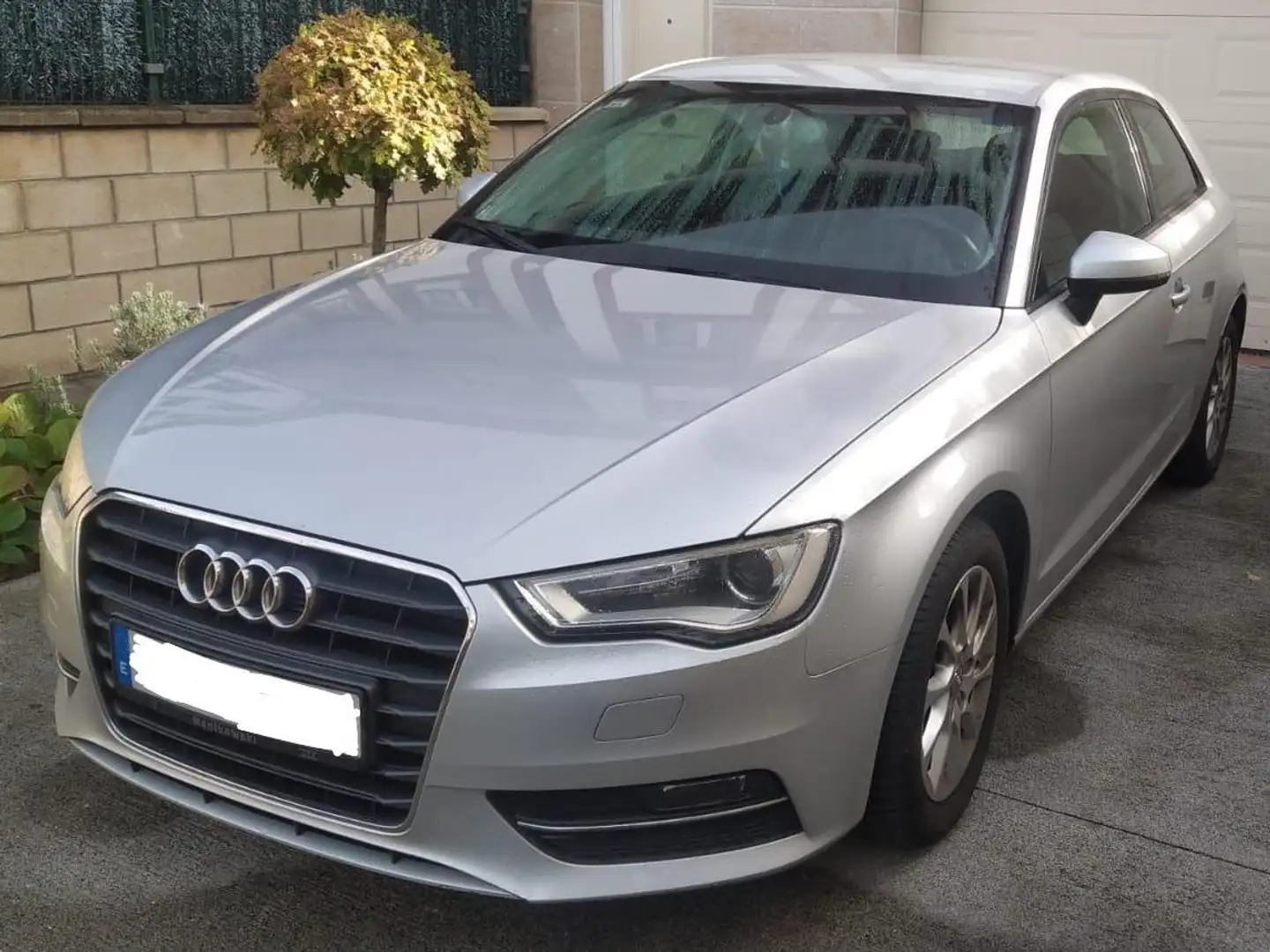 Audi A3 2.0TDI Attraction Plateado - 1