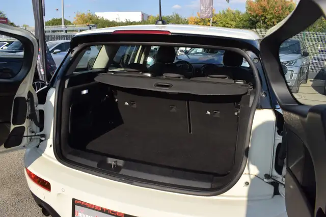 Mini Clubman view 10