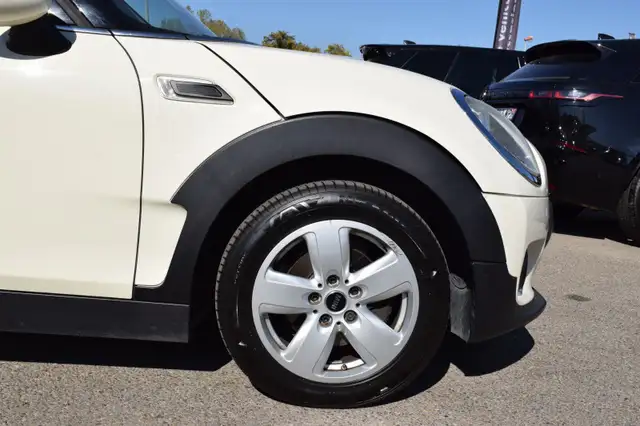 Mini Clubman view 8