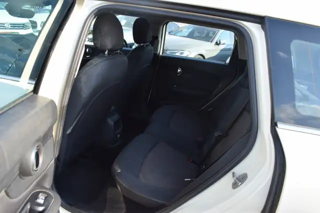 Mini Clubman view 7