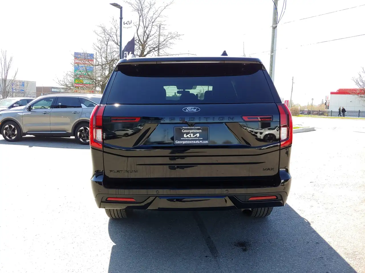 Ford Expedition снимка Ford Expedition