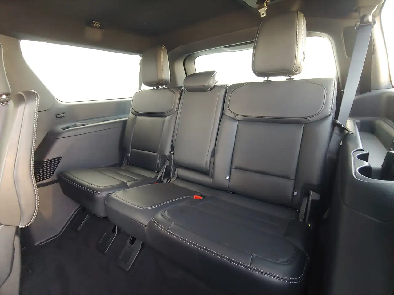 Ford Expedition снимка Ford Expedition