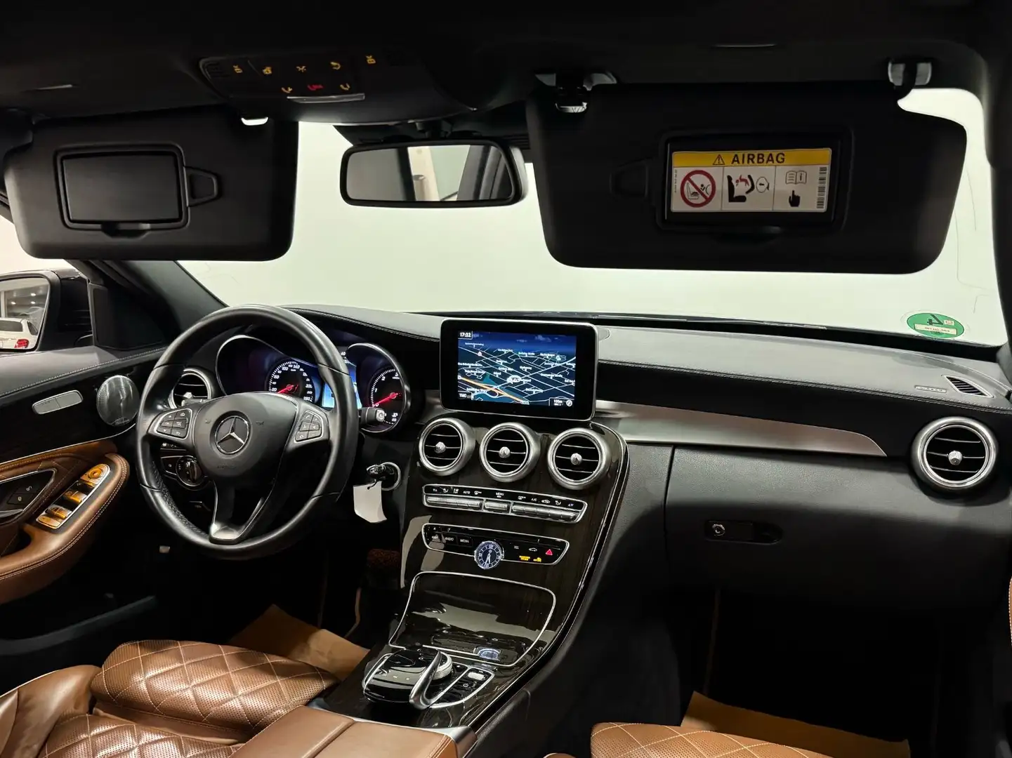 Mercedes-Benz C 220 d T 4Matic AMG-Line Night-Paket Designo 1-H Grau - 2