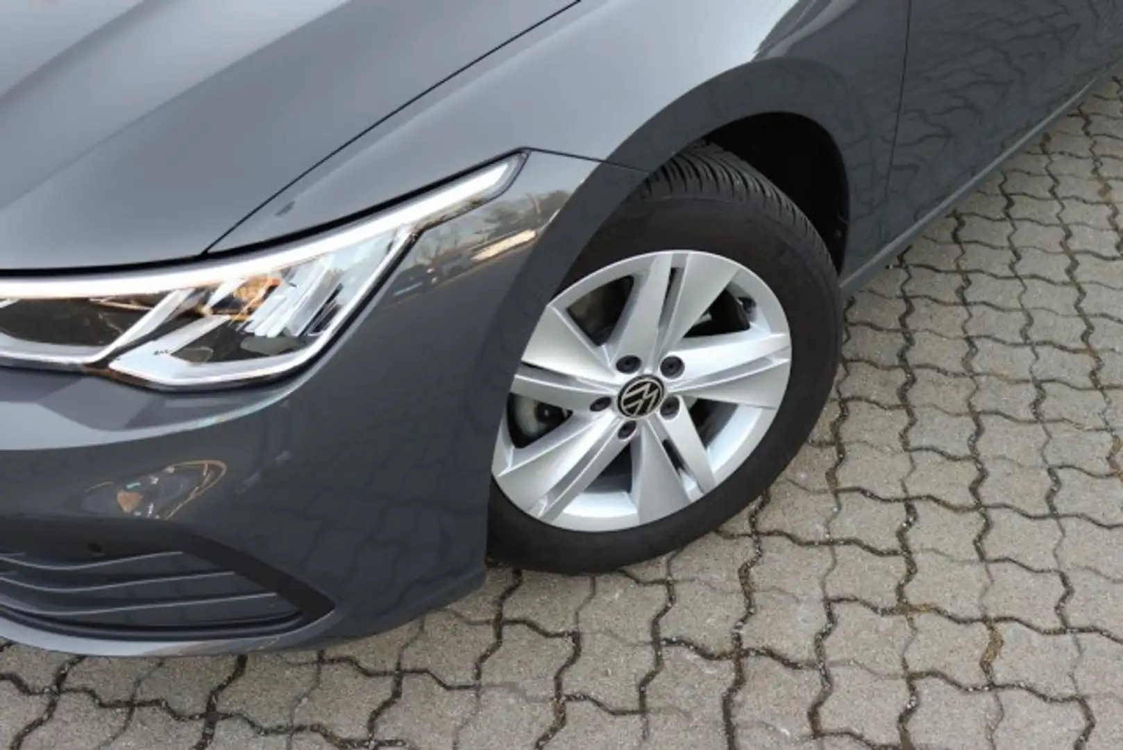 Volkswagen Golf VIII Variant 1.5 TSI OPF (EURO 6d) Life Klima Gris - 2