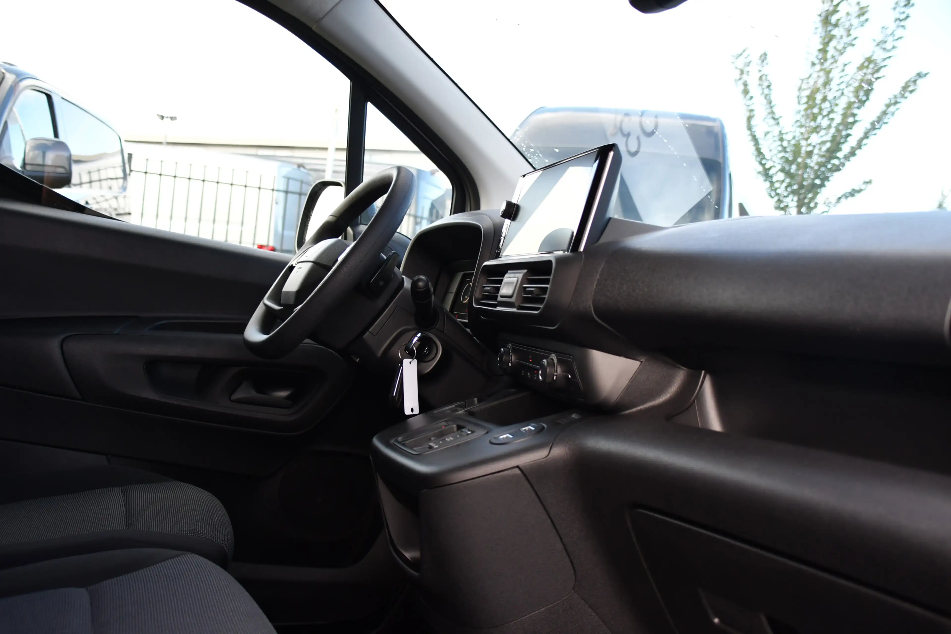 Toyota Proace City Electric Professional 50 kWh Virtual, Camera, Crui — photo 18