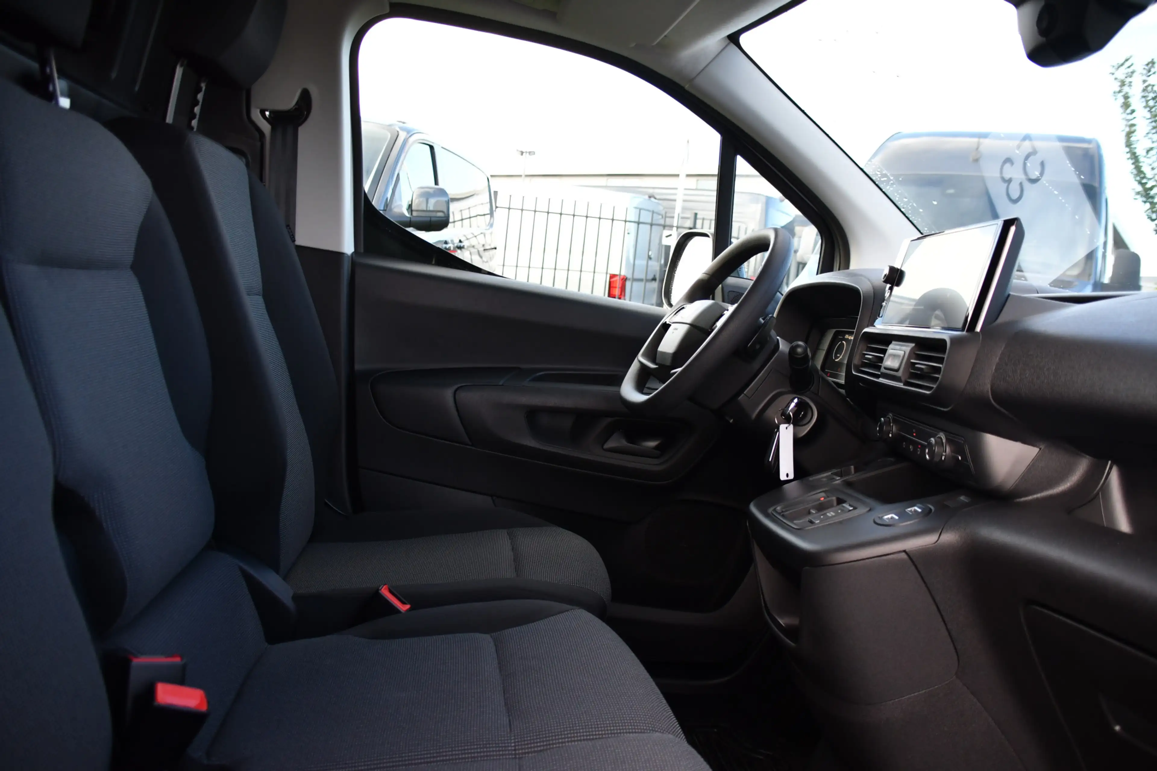 Toyota Proace City Electric Professional 50 kWh Virtual, Camera, Crui — photo 27