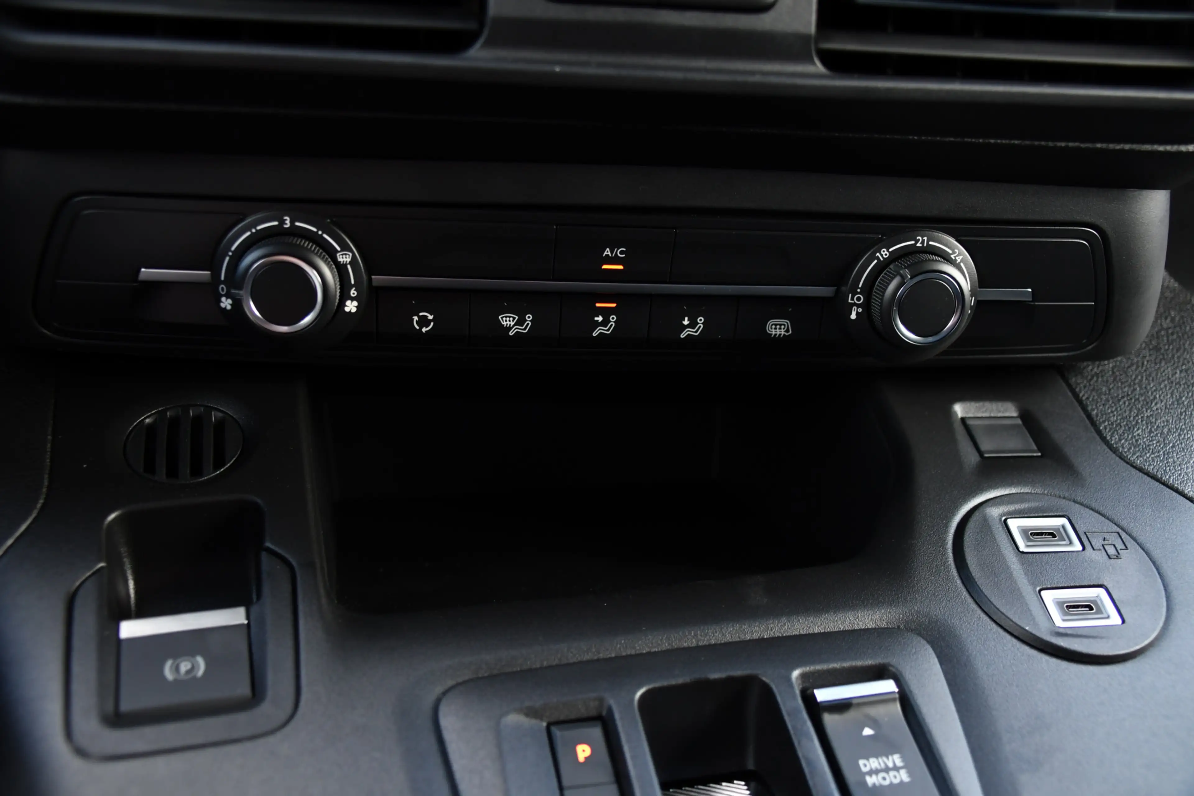 Toyota Proace City Electric Professional 50 kWh Virtual, Camera, Crui — photo 22