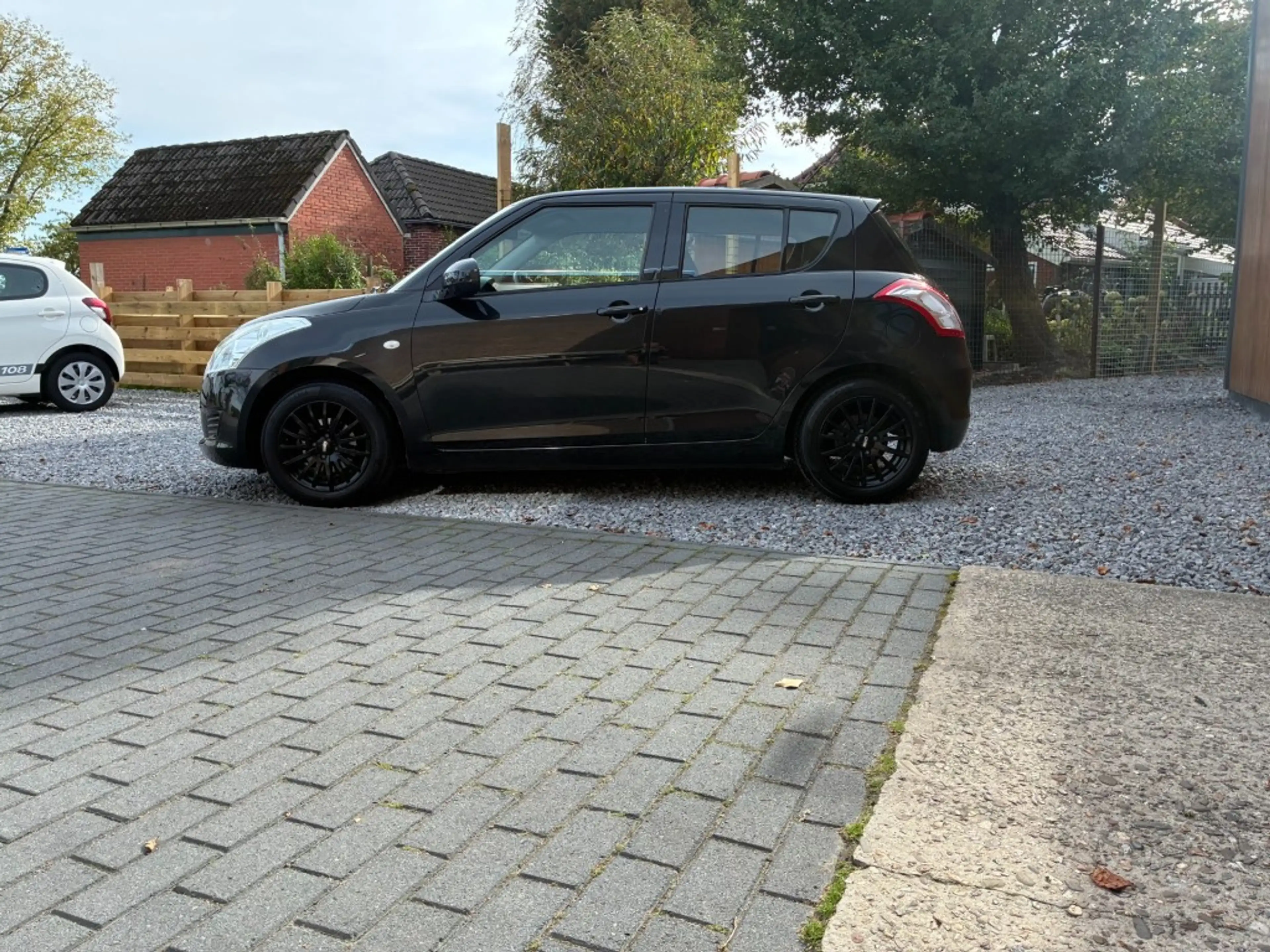 Suzuki Swift Summer EASSS — photo 11