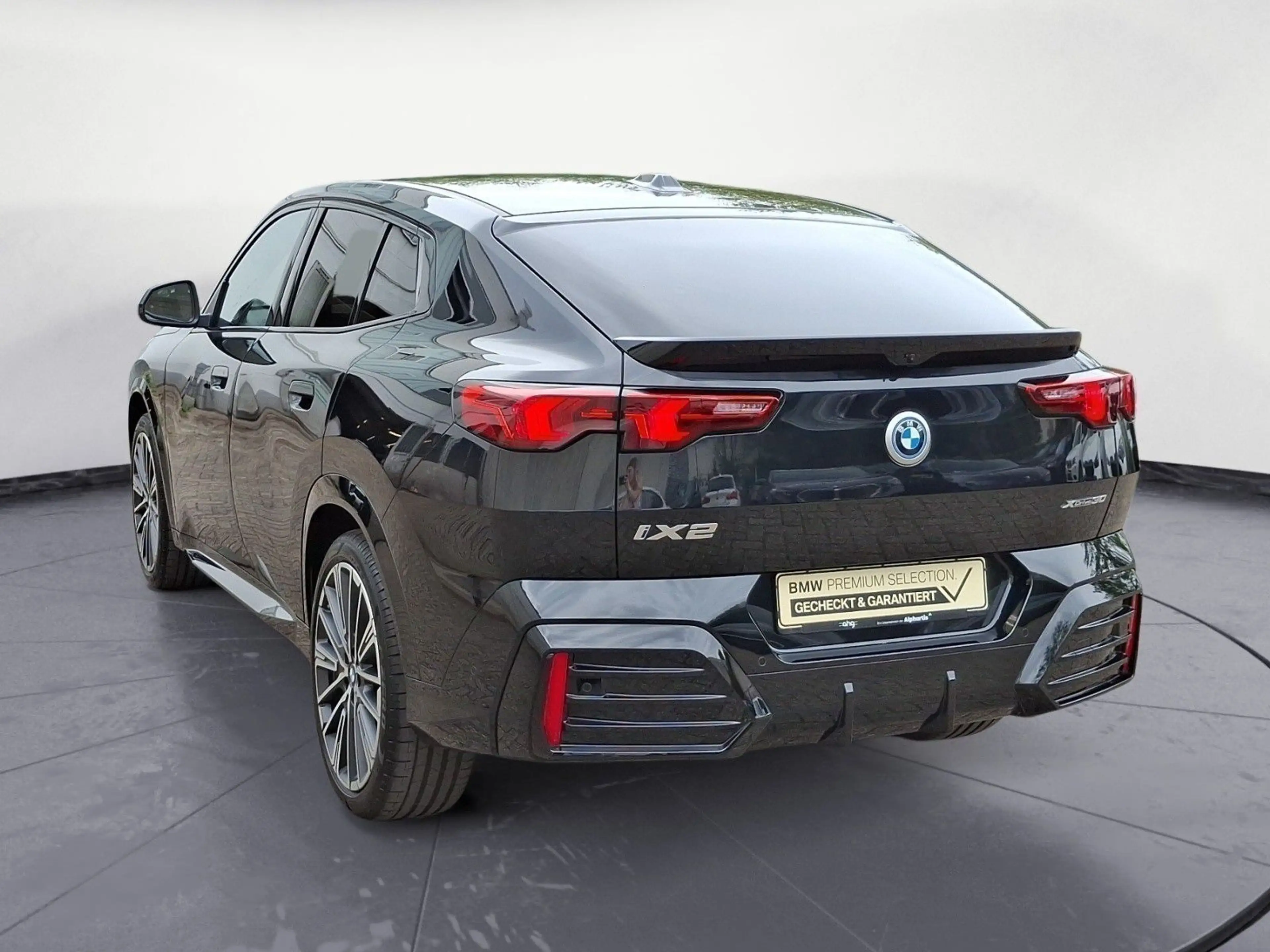 BMW iX2 ix2 xDrive30 M Sportpaket Head-Up AHK Sportsitze — photo 5