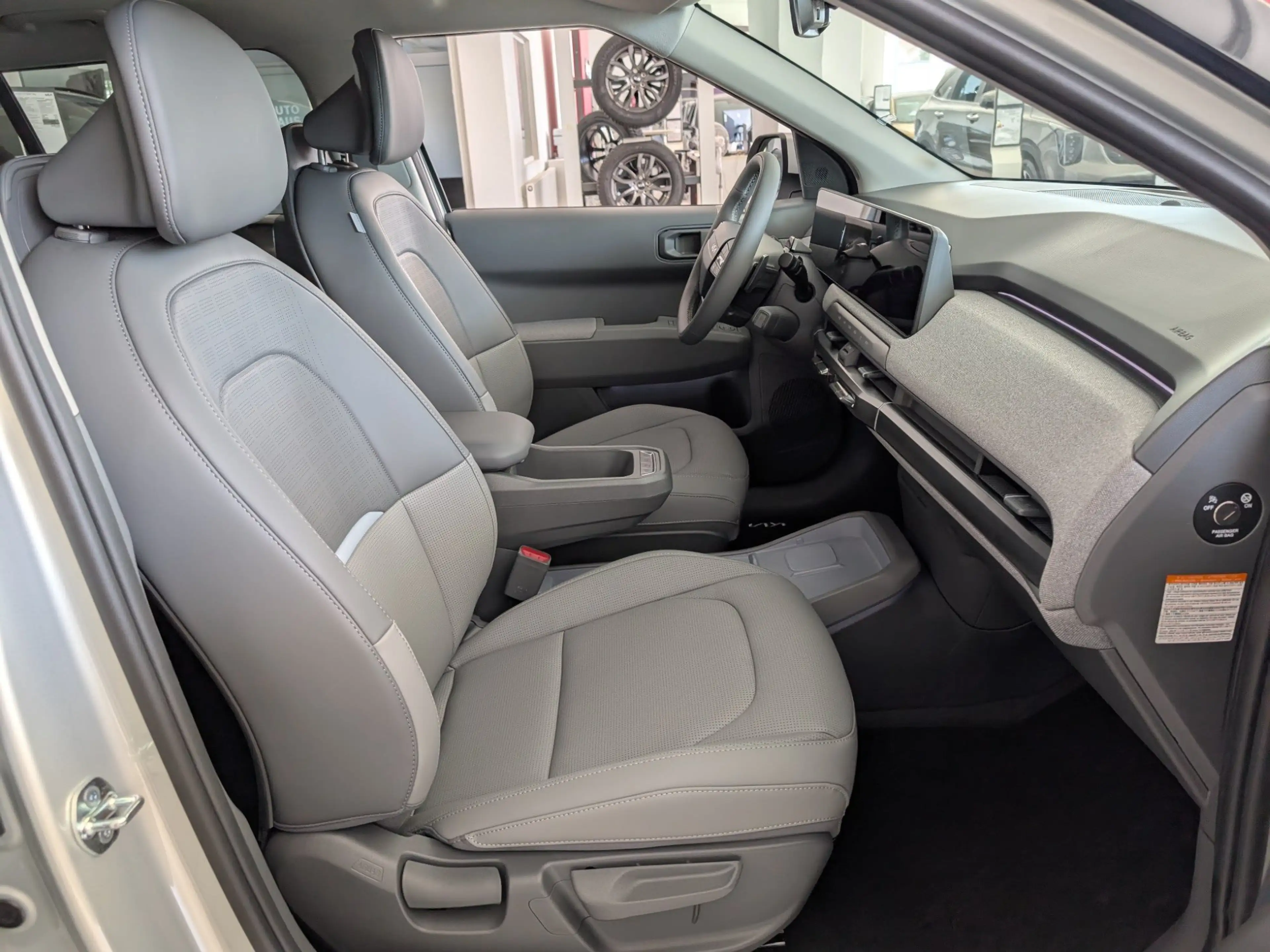 Kia EV3 58,3-kWh Earth Upgrade Business — photo 13
