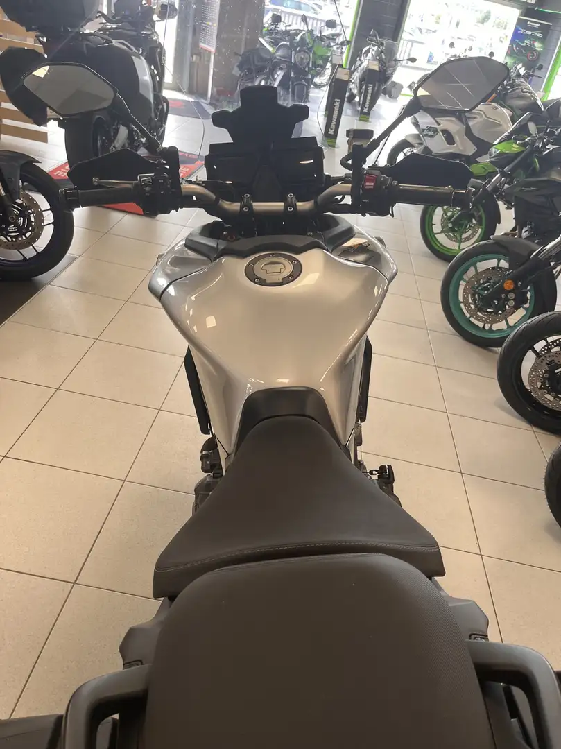 Yamaha Tracer 9 GT Grau - 1