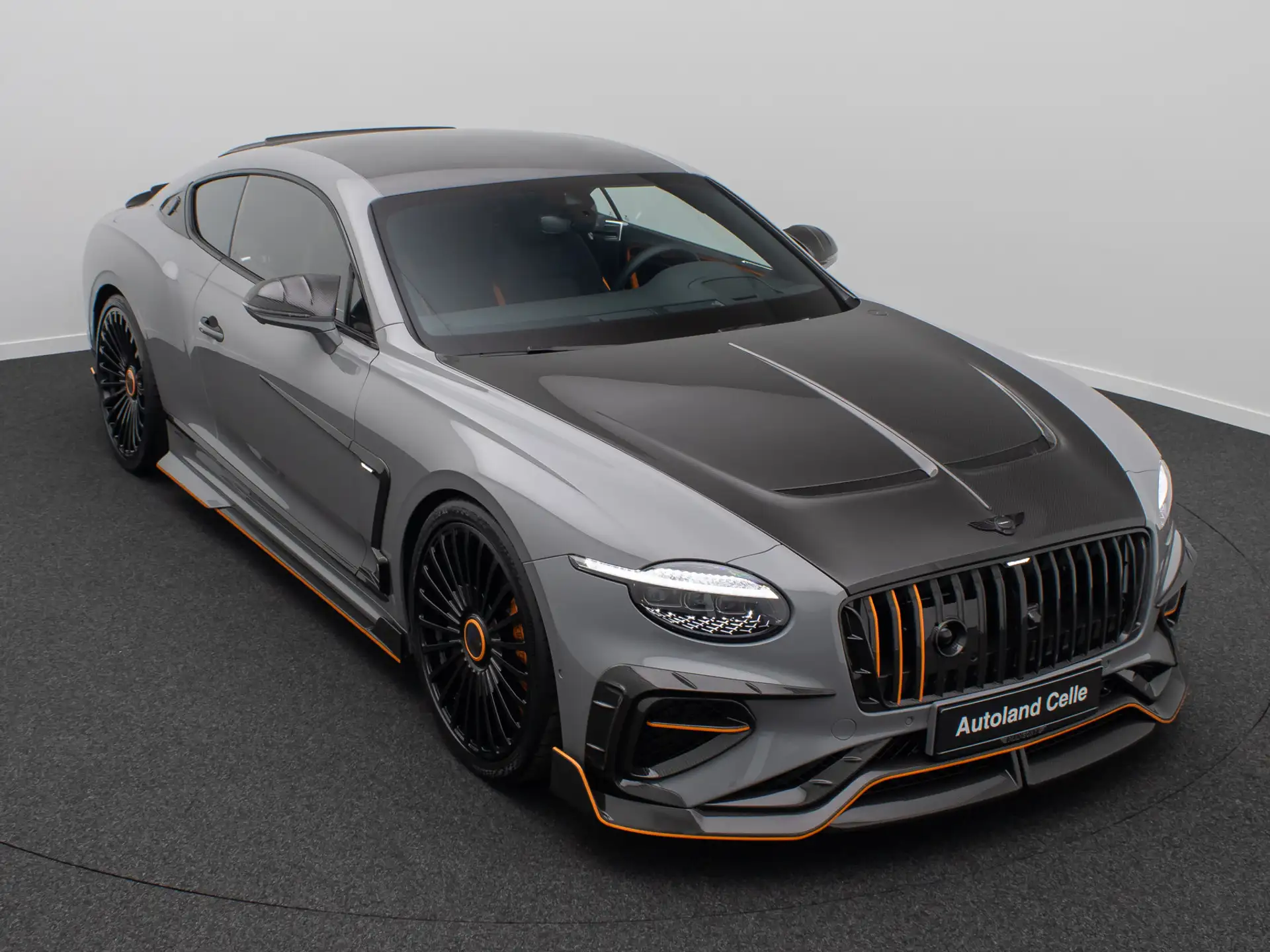 Bentley Continental Continental GT 2024 회색 사진 3