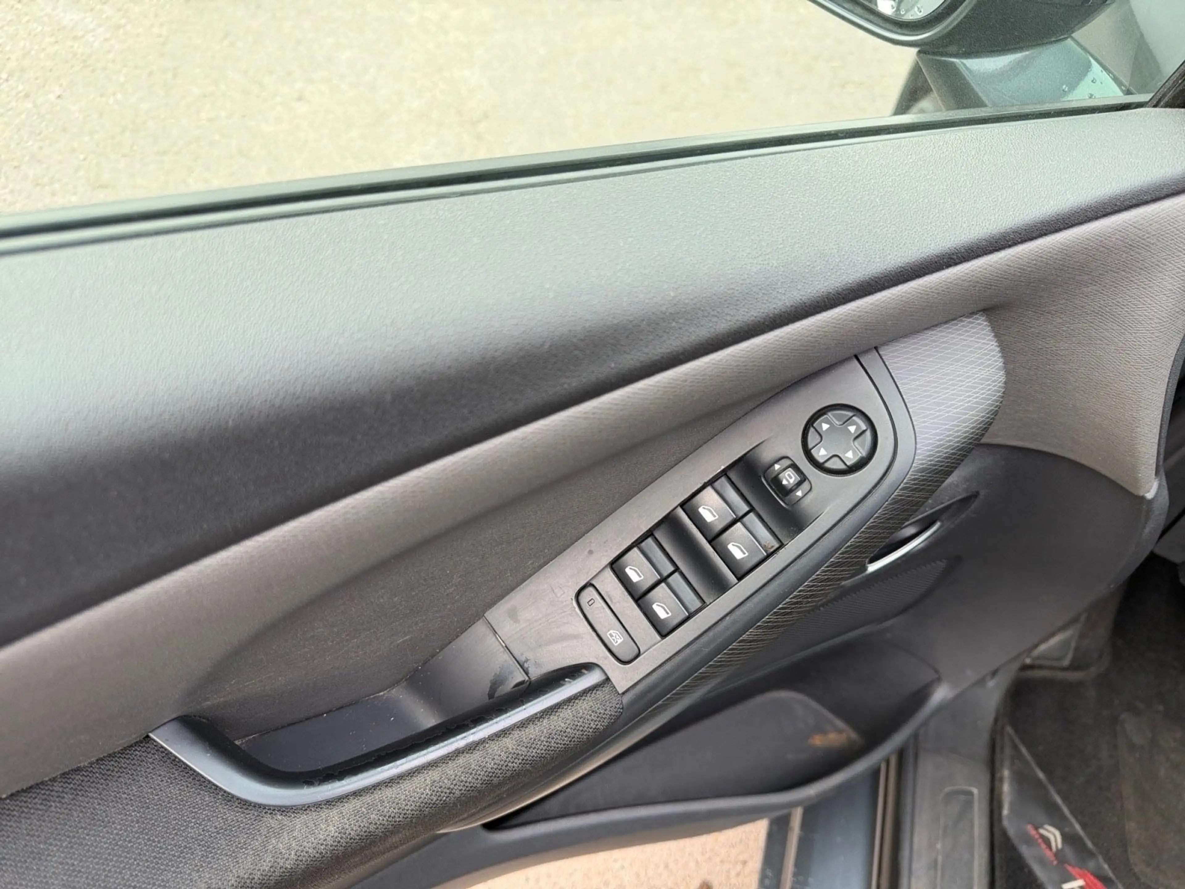 Citroen Grand C4 Picasso Grand C4 2.0 Diesel 7-Sitzer Hybrid Diesel — photo 11