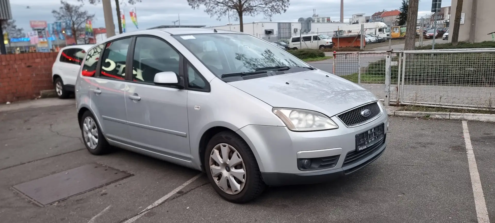 Ford Focus C-Max Trend Neu Tüv 12-2027 - 2