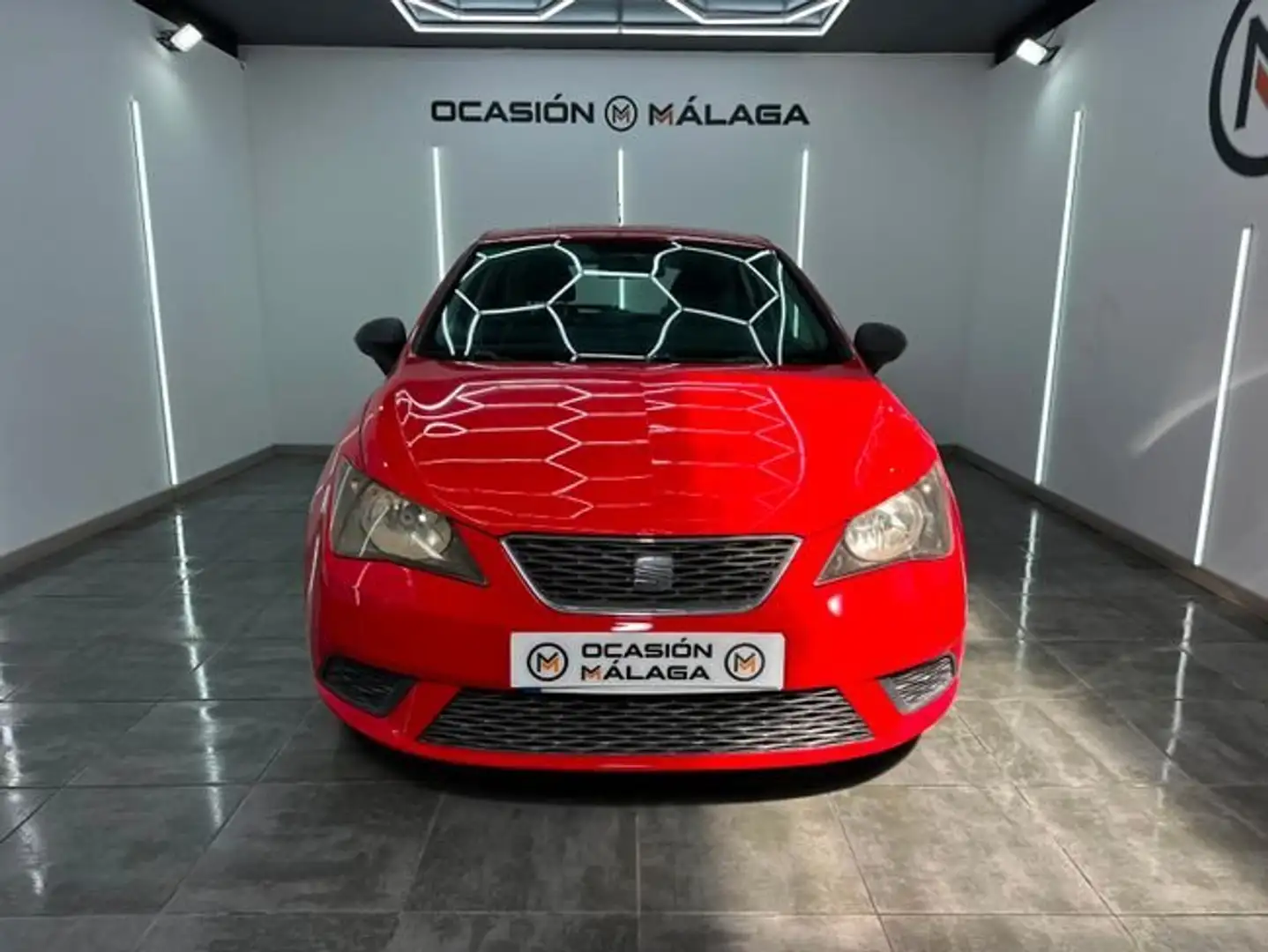 SEAT Ibiza 1.2 12v 70cv Reference Nacional - 167.000Km Rojo - 2