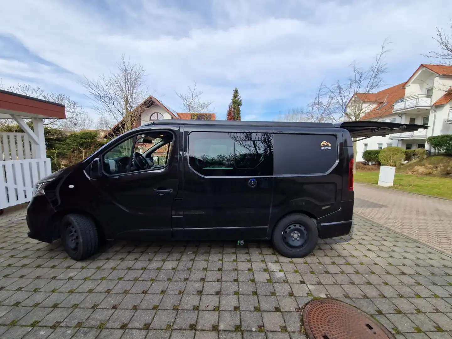 Renault Trafic Wohnmobil L1H1 Doka 3,0t Komfort Automatik Schwarz - 1