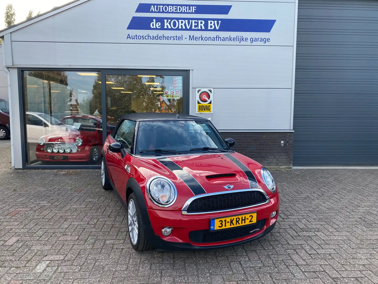 MINI John Cooper Works Cabrio 1.6 J. Cpr W. Chili Rood - 1