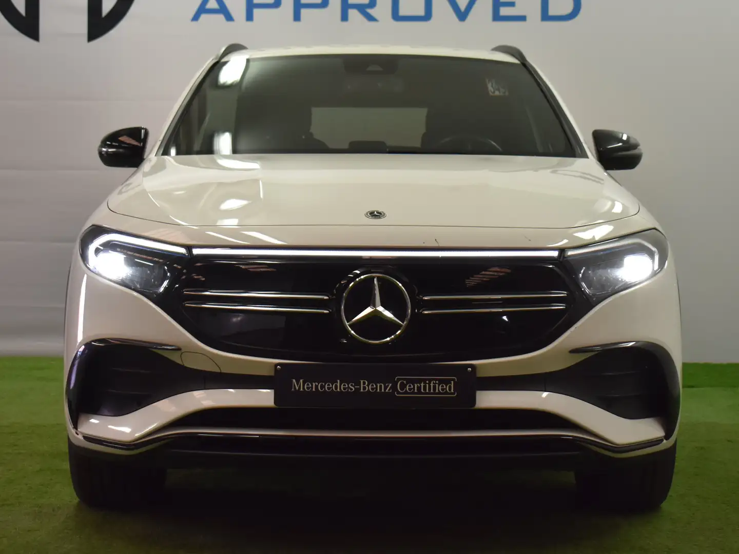 Mercedes-Benz EQA 250 SUV AMG LINE+Ambient Light+Lane Assist+Nightpakket Blanc - 2