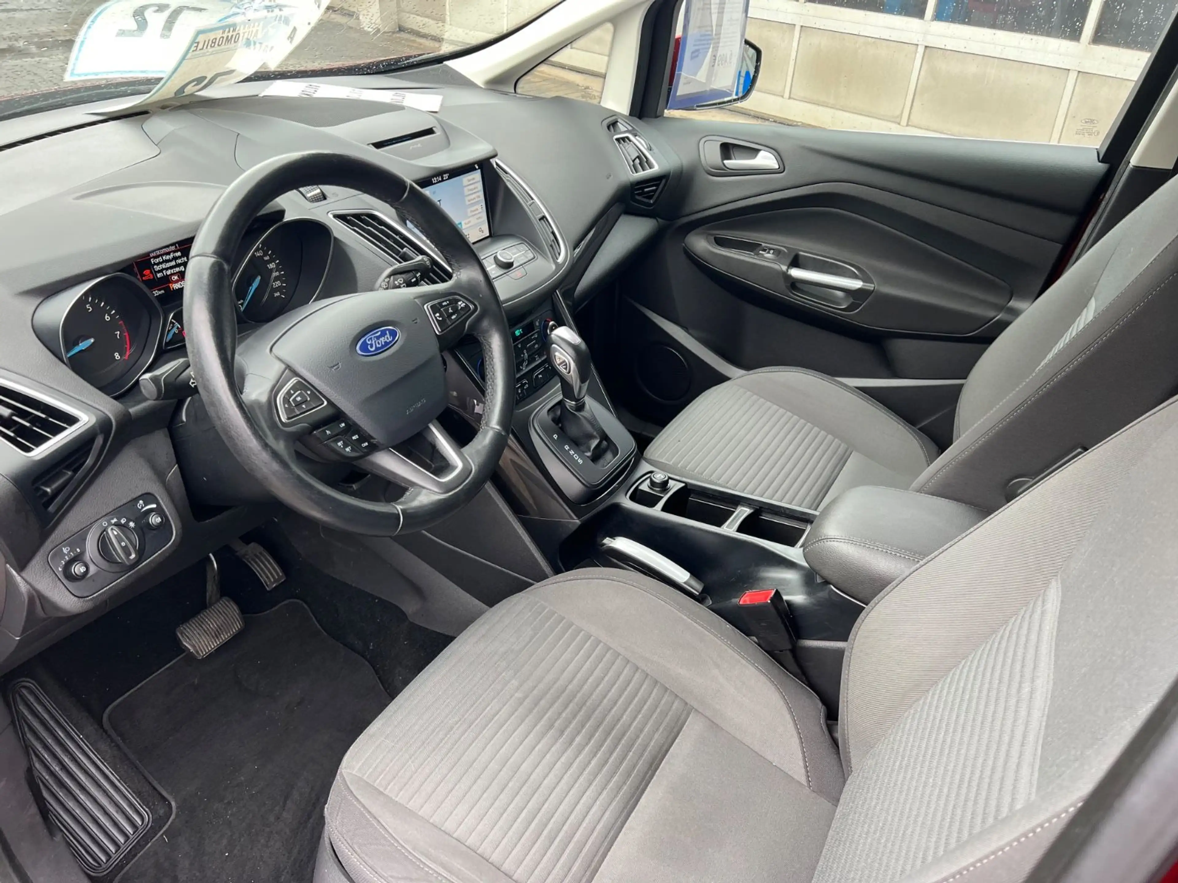Ford C-Max C-MAX Titanium — photo 7