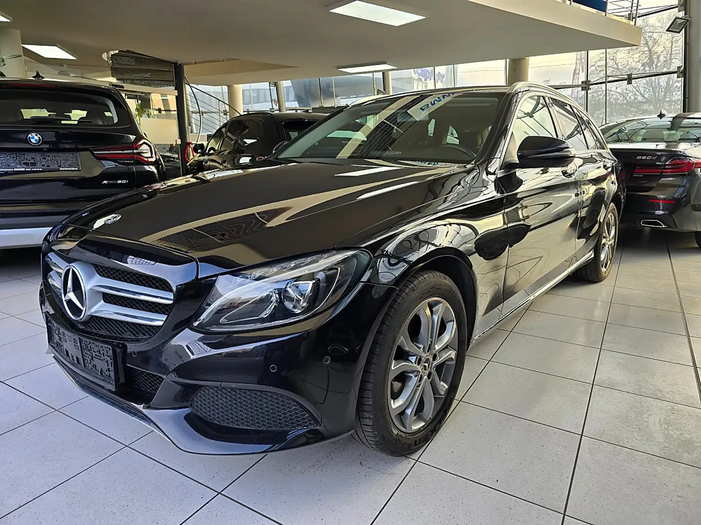 Mercedes-Benz C 180 T Teilleder/Sportsitze/Navi/Komfortfahrwerk/LED Schwarz - 1