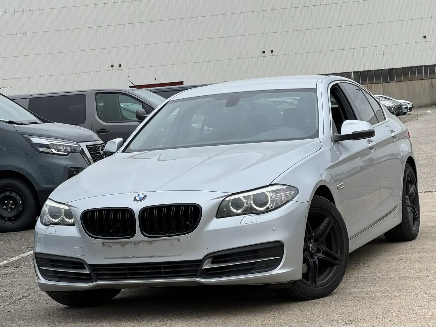 BMW 518 dA/PACKSPORT/FULLOPTIONS/BOITE AUTO/FACELIFT!!!!!! Gris - 1