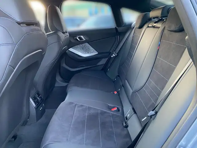 BMW 2 Series view 11