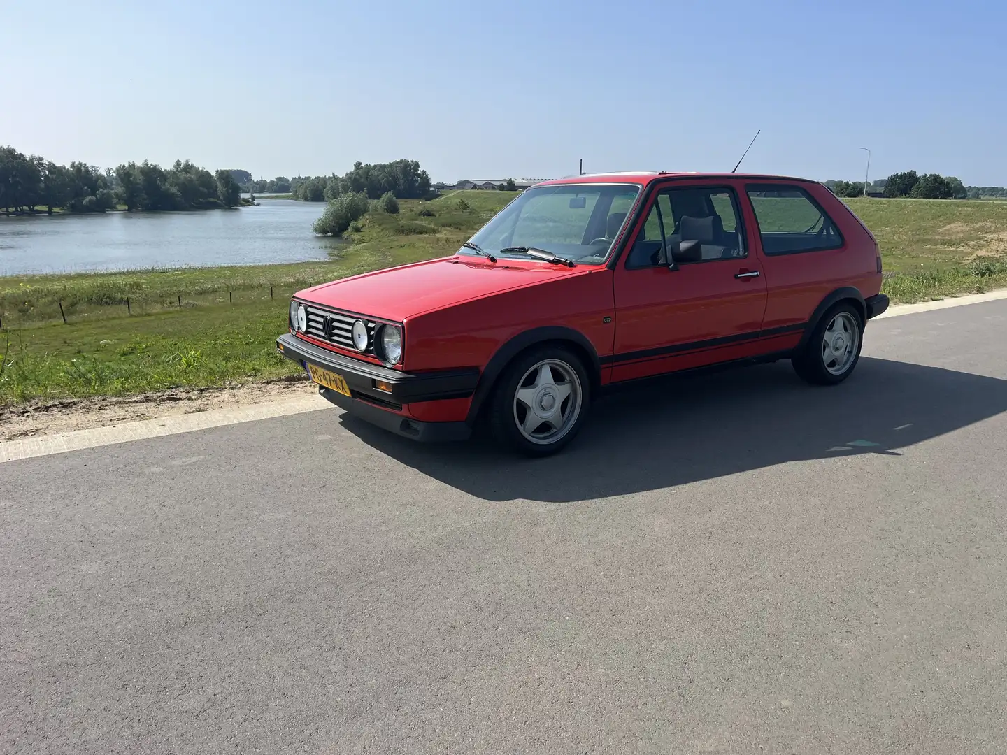 Volkswagen Golf GTD GTD 5 bak Concourstaat Rojo - 1