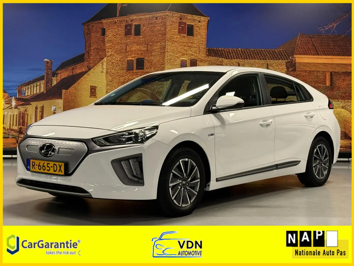 Hyundai IONIQ I-Motion EV 38 kWh Camera Apple Carplay PDC Wit - 1