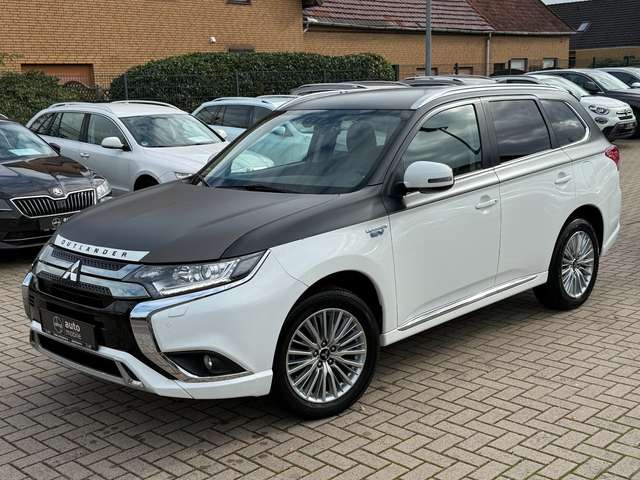 Imagine Mitsubishi Outlander PHEV, 4WD, Leder, Xenon, 1. Hand