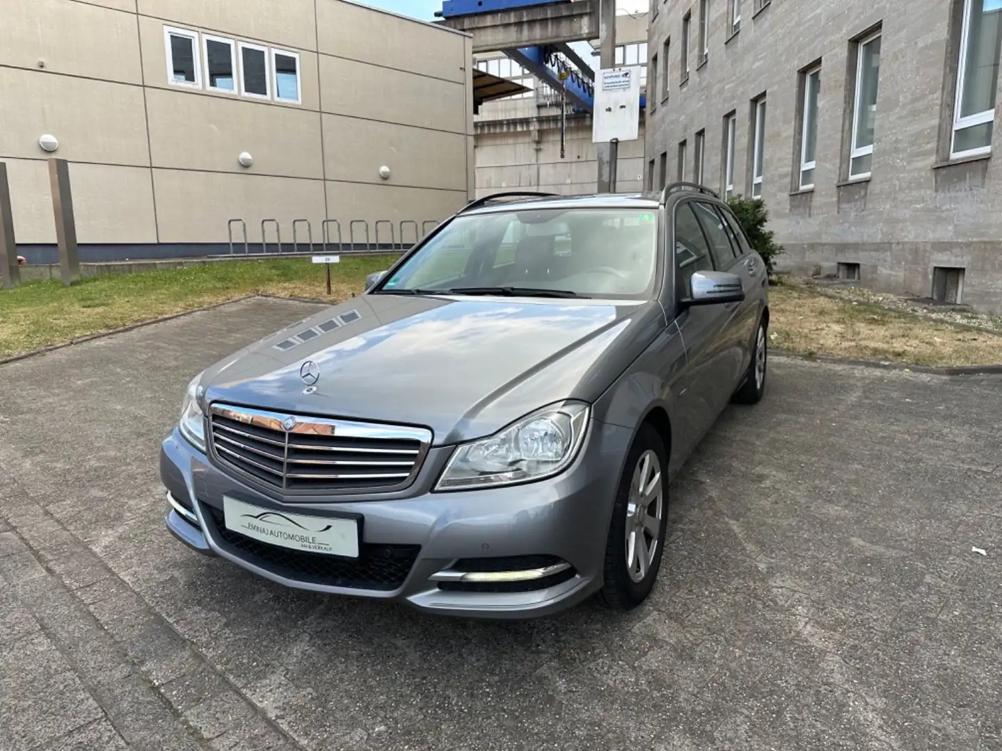 Mercedes-Benz C 200 T CDI BlueEfficiency 2-Hand Silber - 1