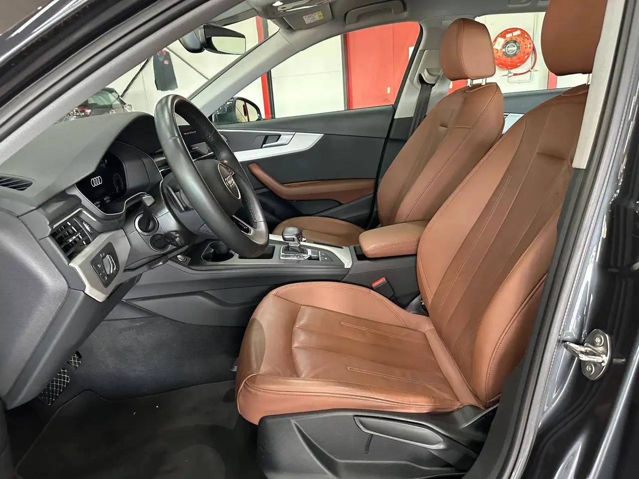 Audi A4 Avant 35 TFSI Business Edition S tronic*1STE EIGENAAR*CRUISE CONTROL*VIRTUAL COCKPIT*NAVIGATIE*AIRCO*TREKHAAK, миниатюра 10