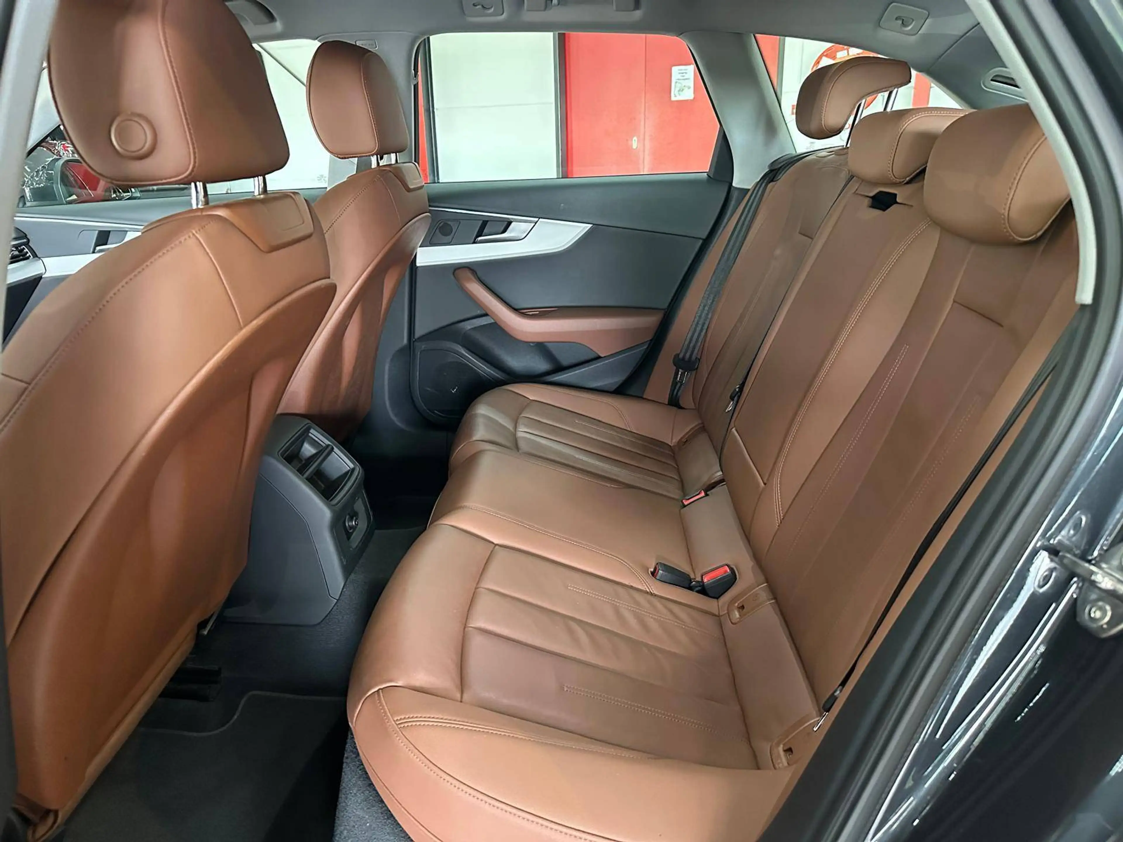 Audi A4 A4 Avant 35 TFSI Business Edition S tronic*1STE EIGENAAR*CRUISE CONTROL*VIRTUAL COCKPIT*NAVIGATIE*AIRCO*TREKHAAK — photo 12