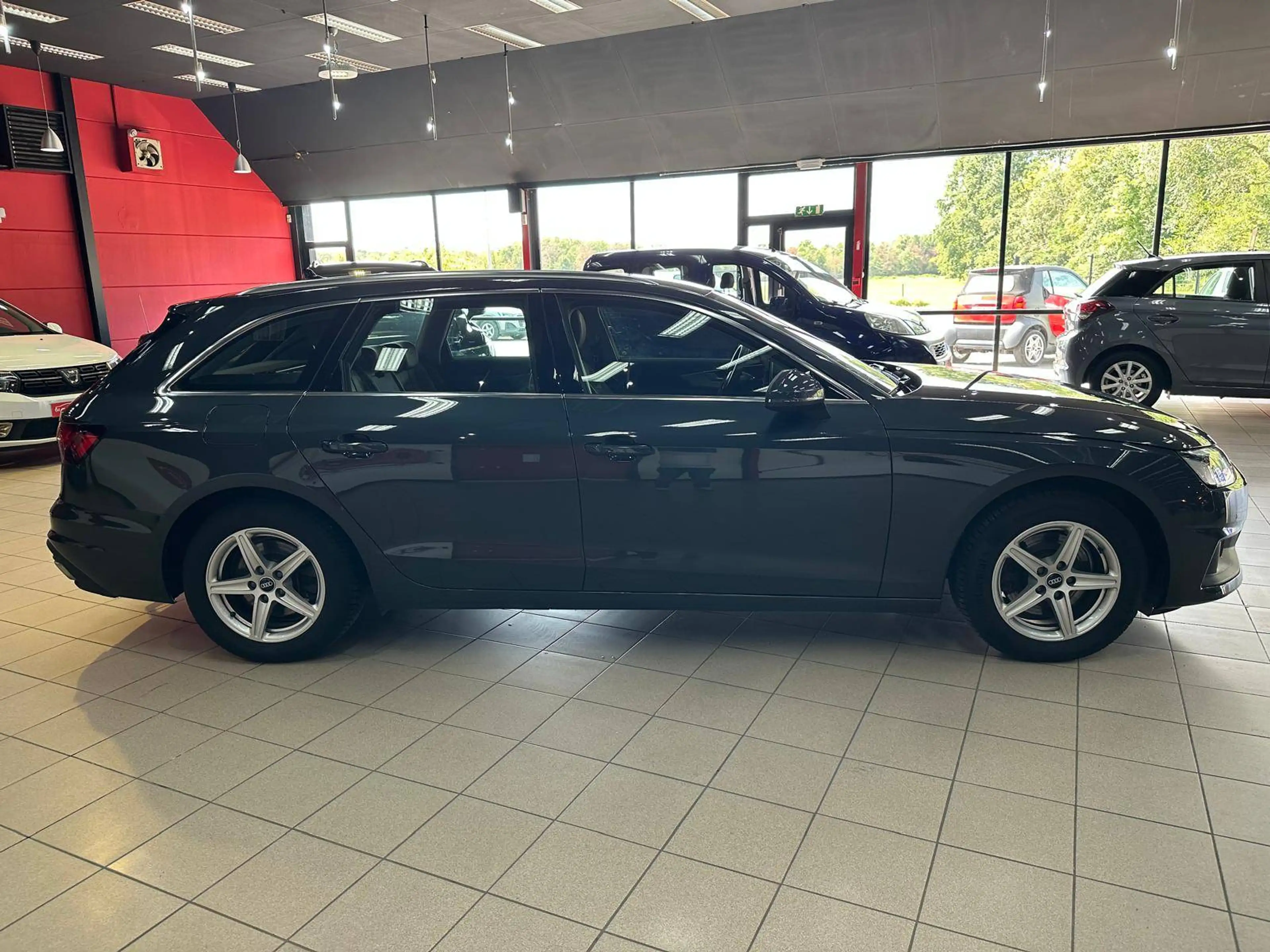 Audi A4 A4 Avant 35 TFSI Business Edition S tronic*1STE EIGENAAR*CRUISE CONTROL*VIRTUAL COCKPIT*NAVIGATIE*AIRCO*TREKHAAK — photo 9
