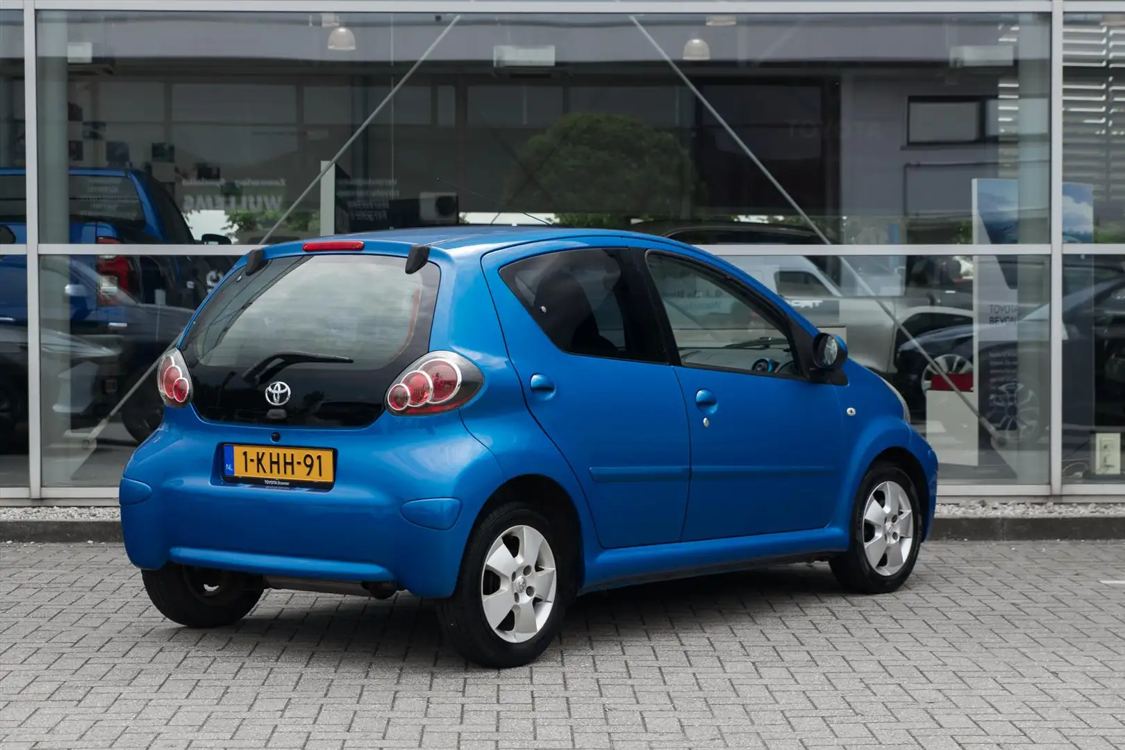 Toyota Aygo 1.0 12V VVT-I 5DRS MMT Blauw - 2