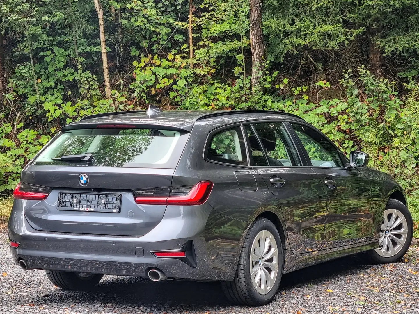 BMW 318 d automatique Touring *Virtual cockpit *Caméra Gris - 2