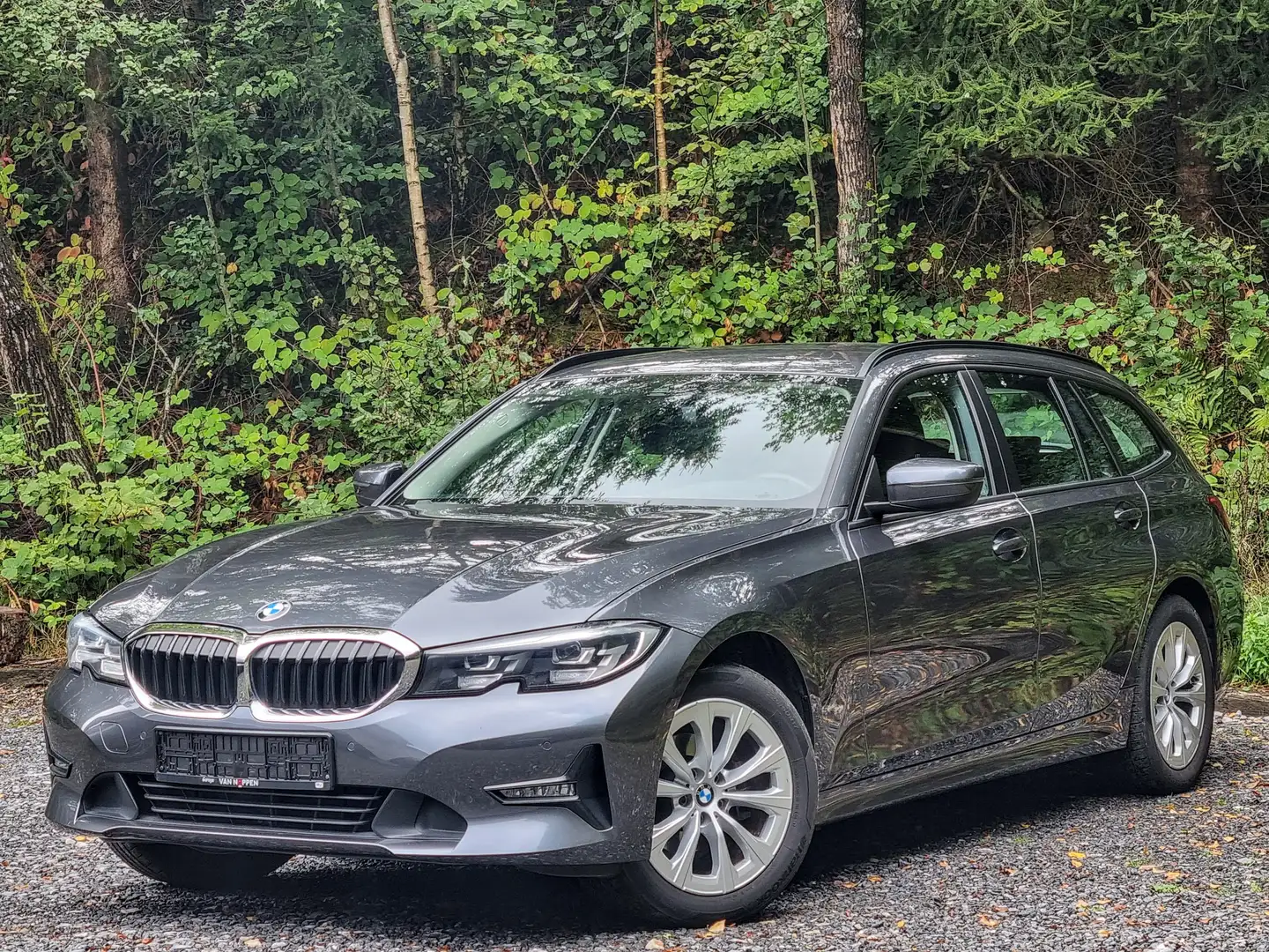 BMW 318 d automatique Touring *Virtual cockpit *Caméra Gris - 1