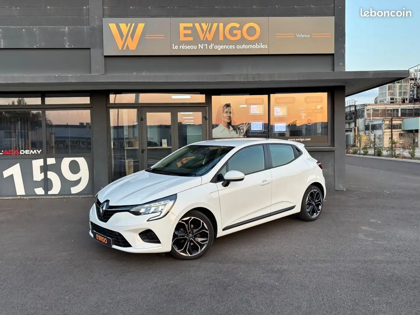 Renault Clio 1.0 tce 90ch business apple carplay garantie 2027 Blanc - 1
