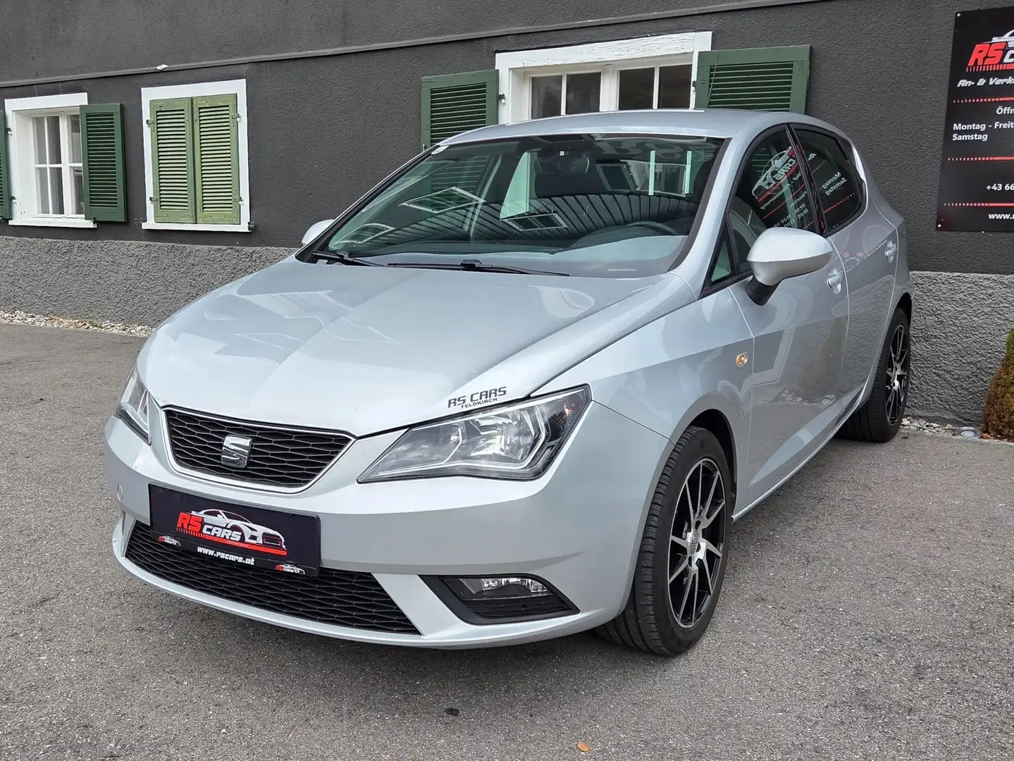 SEAT Ibiza Style   PS 95 Frisch Vorgeführt 10/2027 Grau - 2