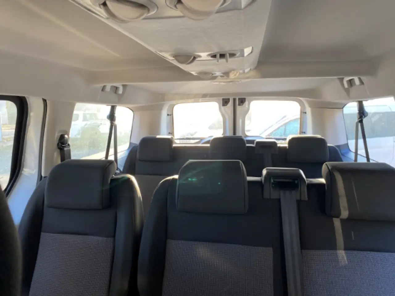 Opel Vivaro Kombi 9-Sitzer Navi LED digit.Cockpit AppleCarPlay 12